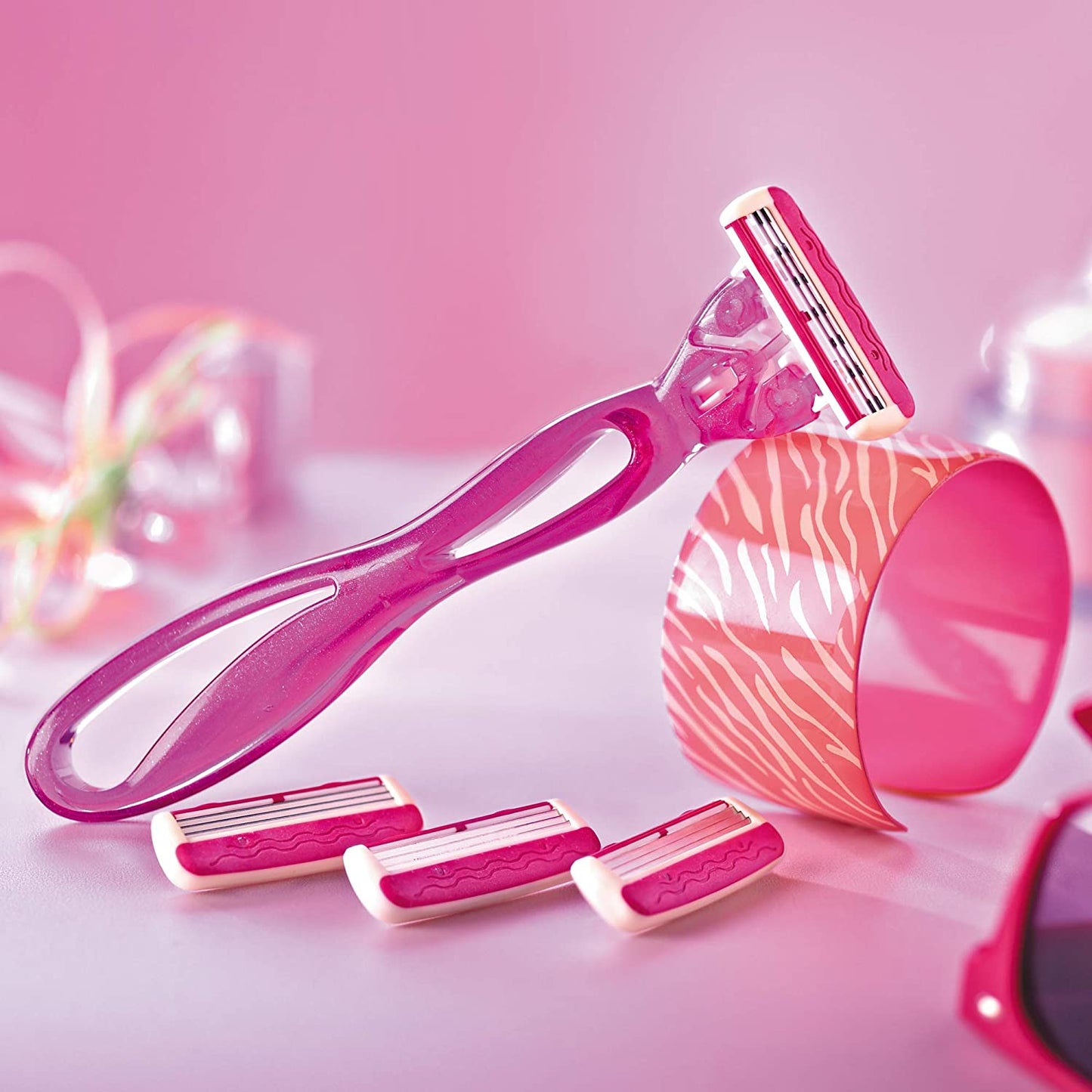 BiC Simply Soleil Click 3, Shaving Handle + 6 Razors.