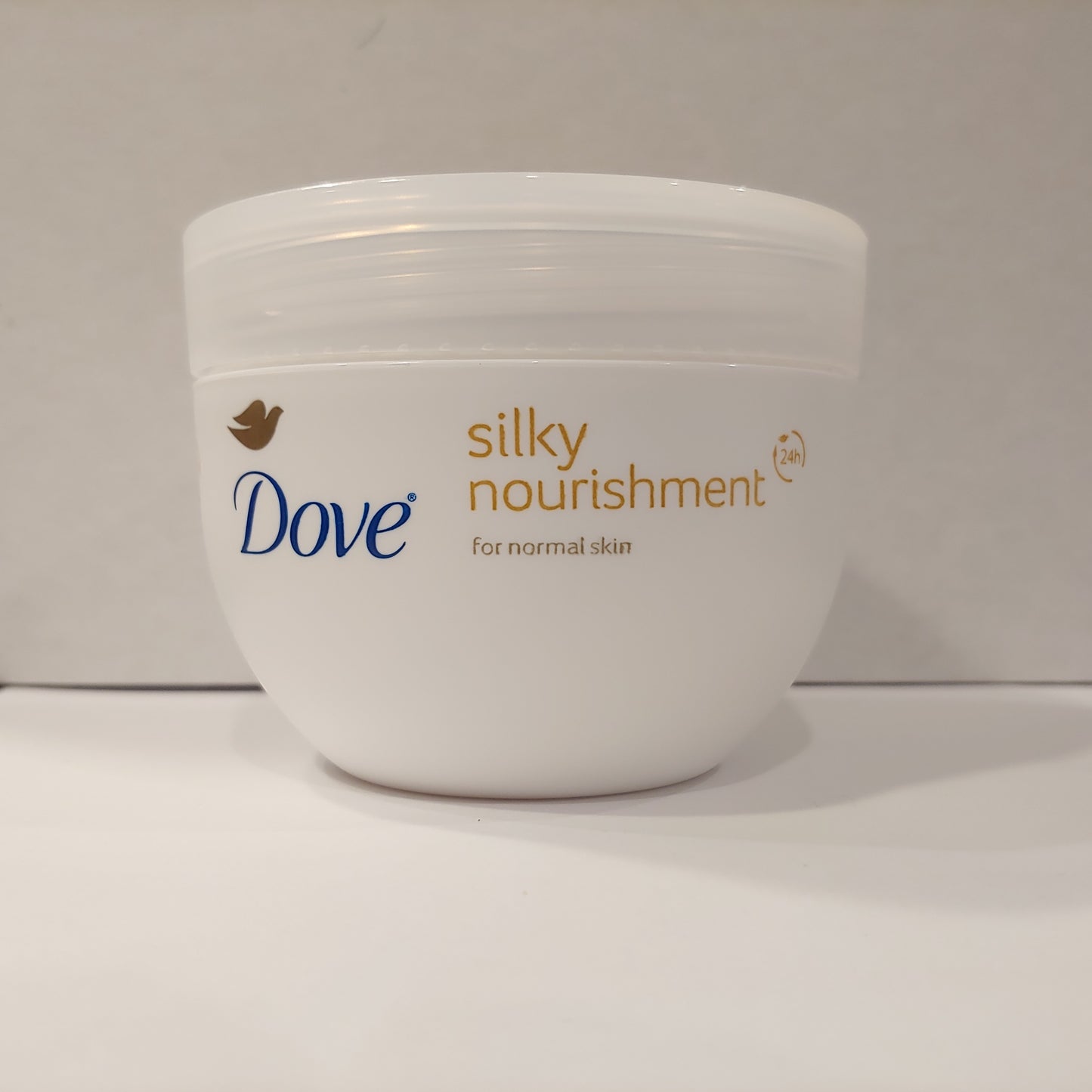 Dove Silky Nourishment Body Cream 10.14 fl oz/ 300 ml